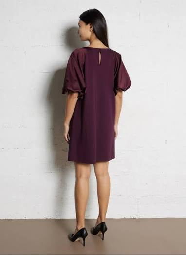 IMPERIAL – Robe Courte Trapèze à Manches Ballon en Satin