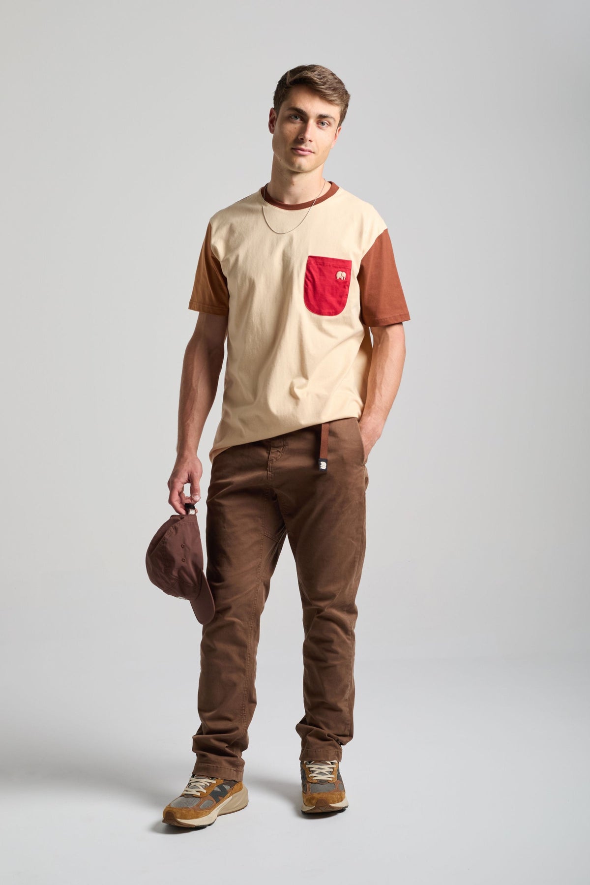 TRENDSPLANT – T-Shirt Color Block Gray Sand