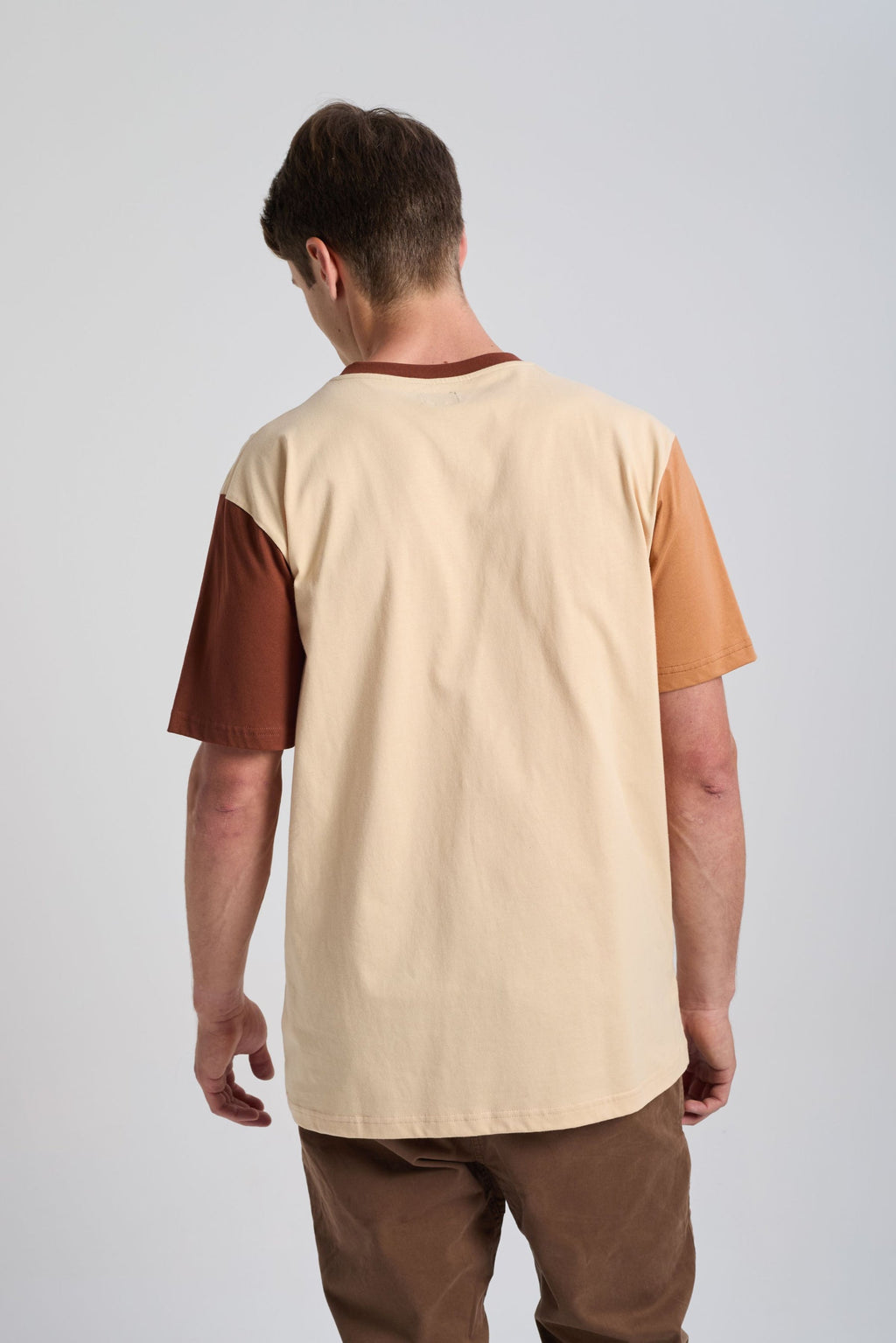TRENDSPLANT – T-Shirt Color Block Gray Sand