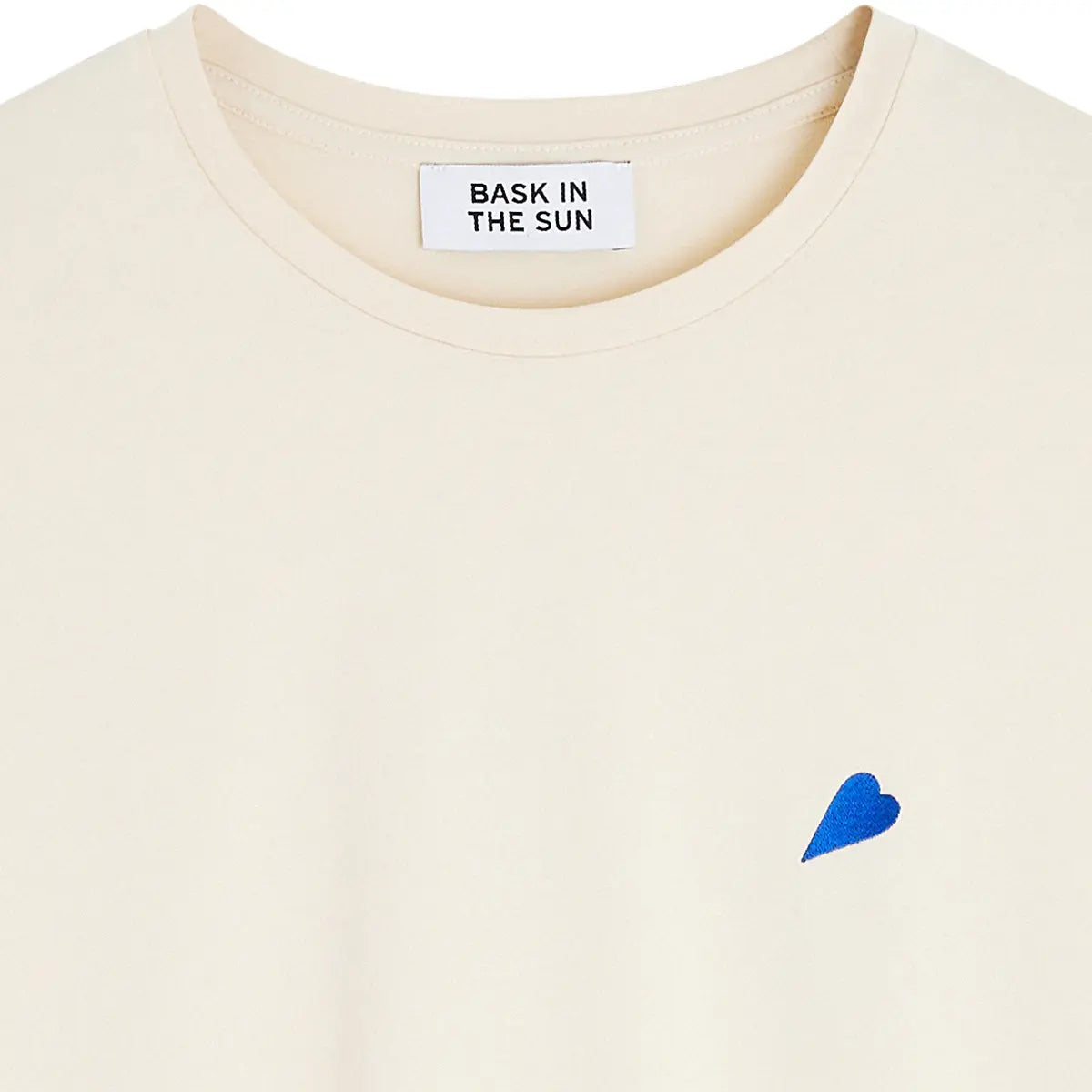 BASK IN THE SUN – T-shirt Heart Ivory