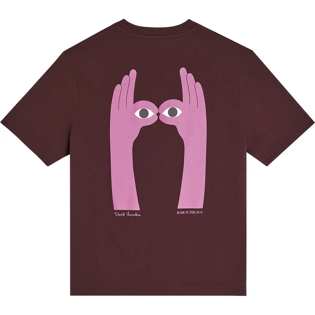 BASK IN THE SUN – T-shirt Look